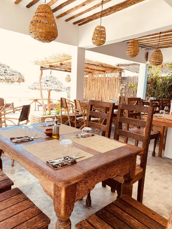 Helwas Zanzibar Beach Hotel 布韦朱 外观 照片