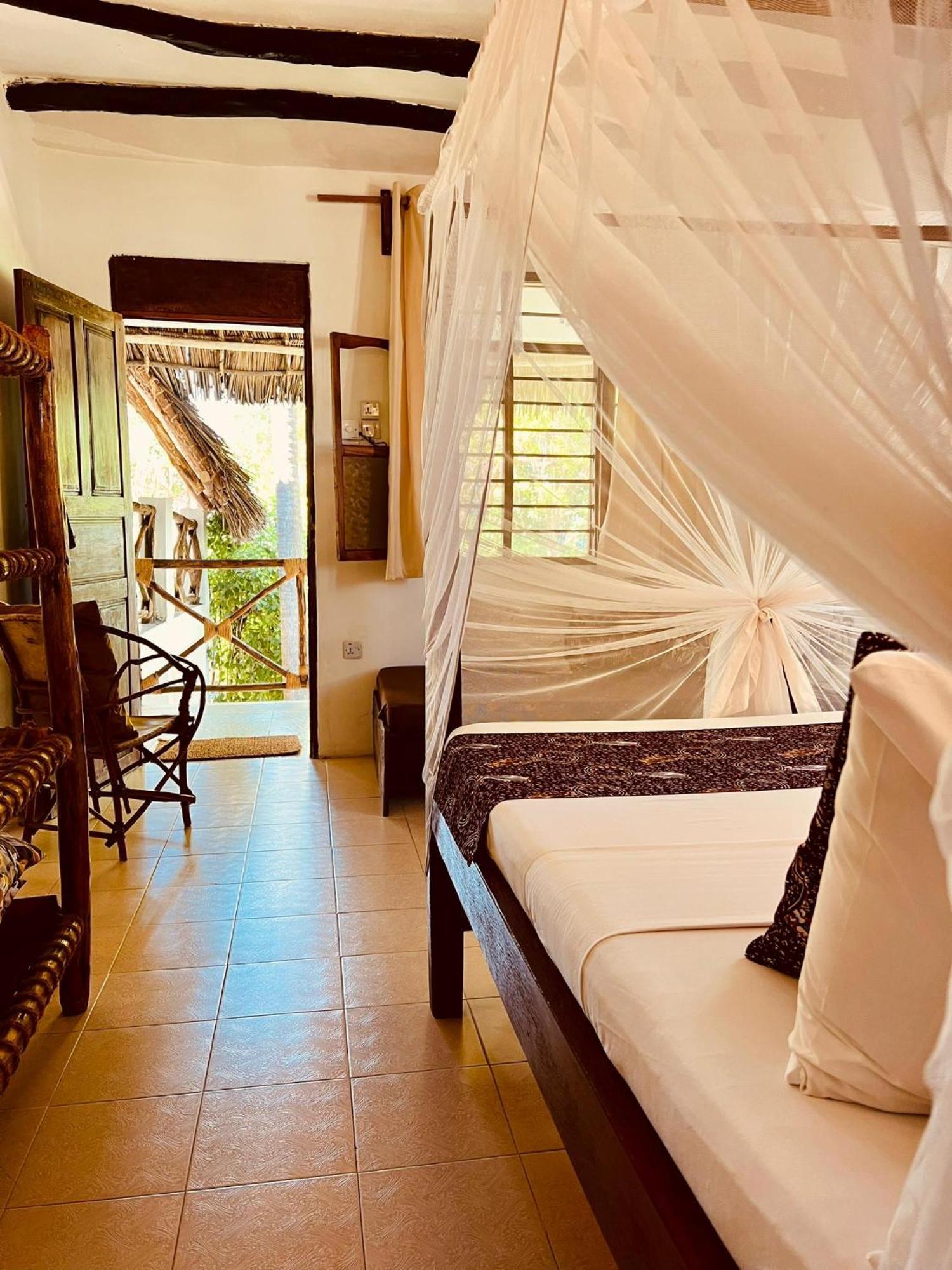 Helwas Zanzibar Beach Hotel 布韦朱 外观 照片