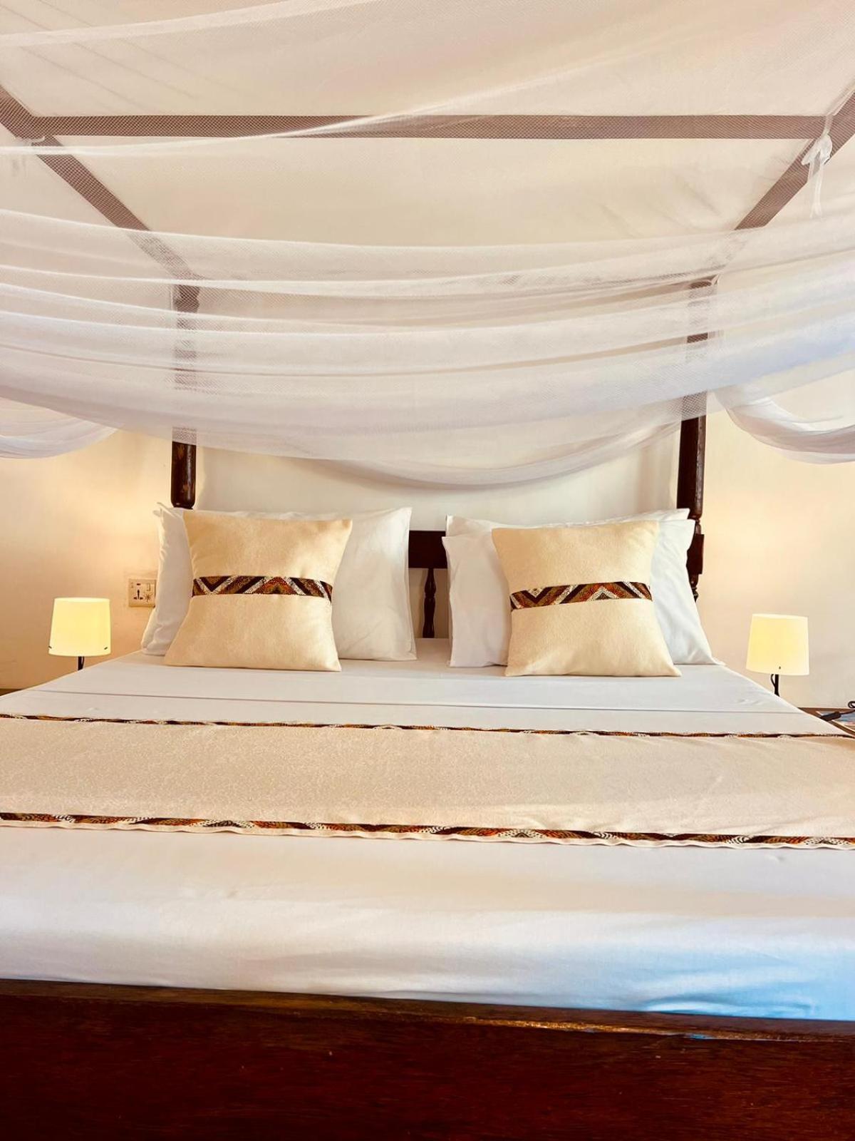 Helwas Zanzibar Beach Hotel 布韦朱 外观 照片