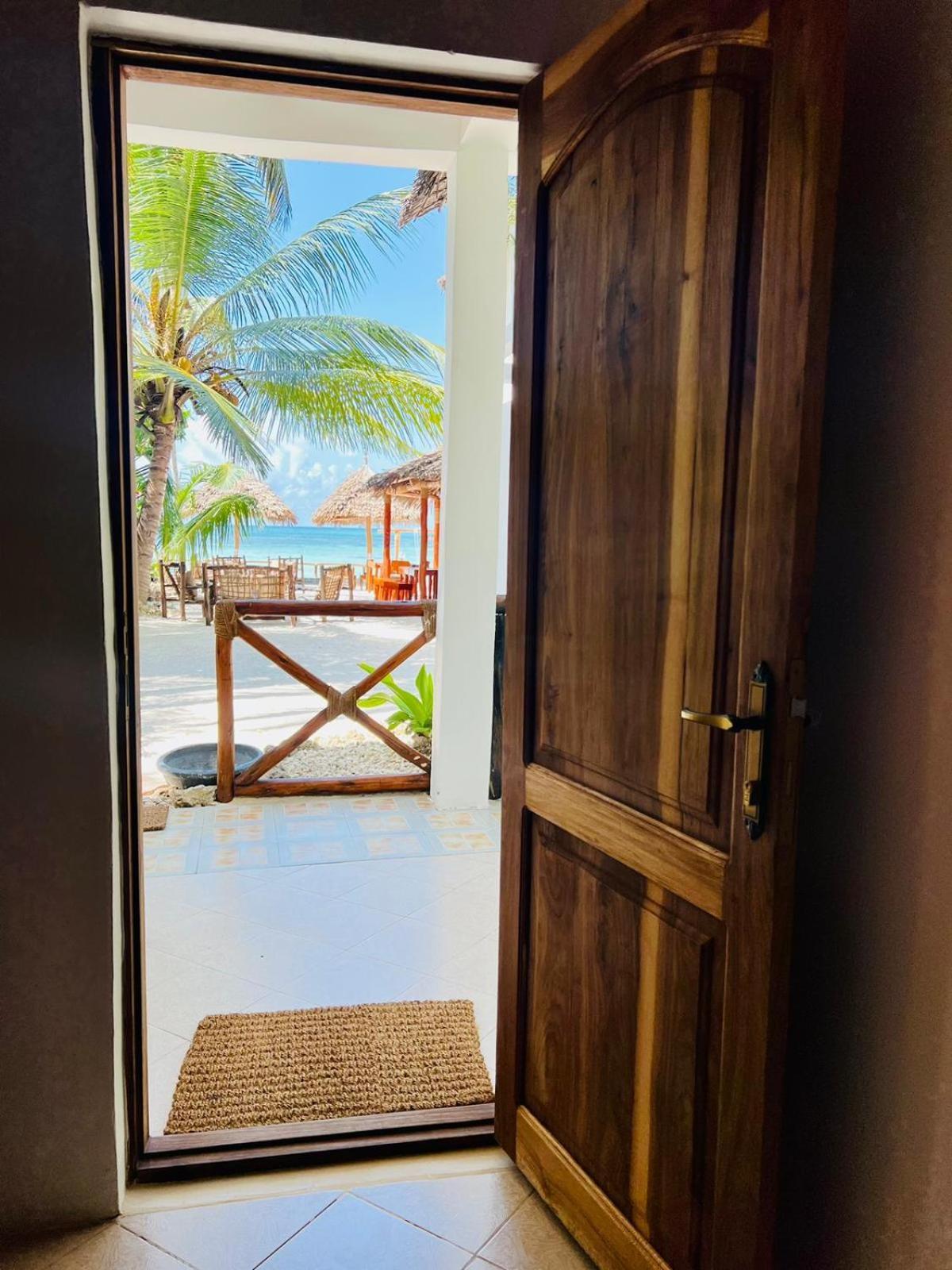 Helwas Zanzibar Beach Hotel 布韦朱 外观 照片