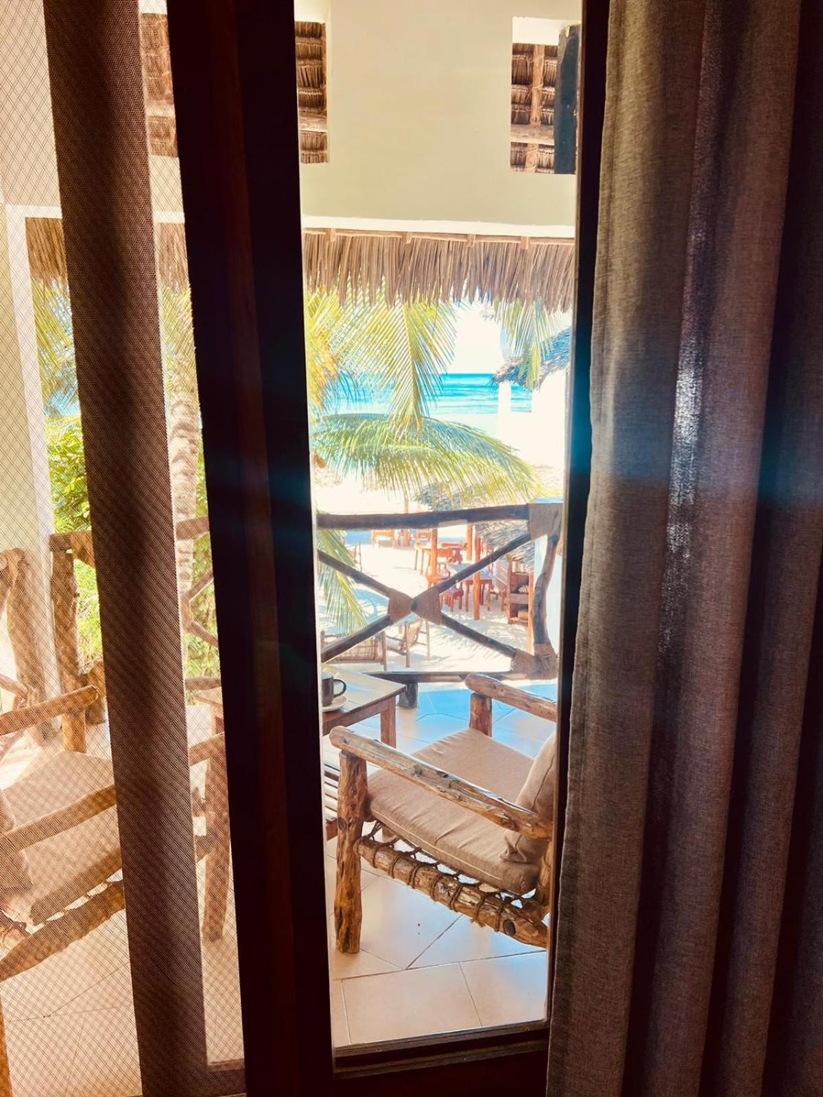 Helwas Zanzibar Beach Hotel 布韦朱 外观 照片
