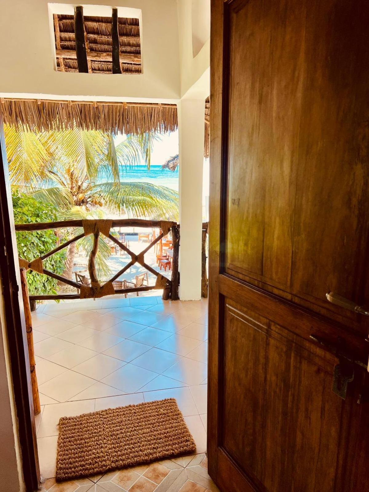 Helwas Zanzibar Beach Hotel 布韦朱 外观 照片